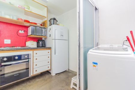 Casa de condomínio à venda com 140m², 3 quartos e 1 vaga Casa de condomínio à venda com 140m², 3 quartos e 1 vagaCozinha e Área de Serviço