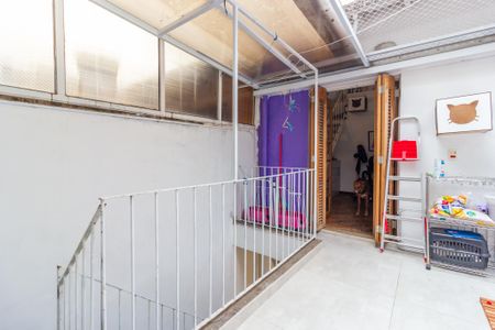 Casa de condomínio à venda com 140m², 3 quartos e 1 vaga Casa de condomínio à venda com 140m², 3 quartos e 1 vagaÁrea