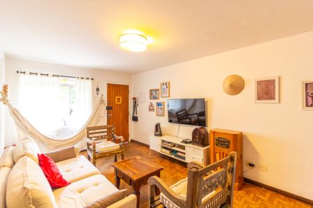 Sala de casa de condomínio à venda com 3 quartos, 140m² em Cerqueira César, São Paulo