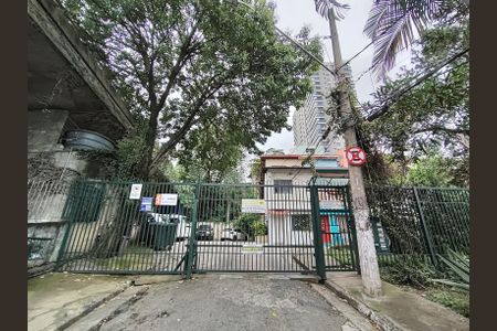 Casa de condomínio à venda com 140m², 3 quartos e 1 vaga Casa de condomínio à venda com 140m², 3 quartos e 1 vagaFachada