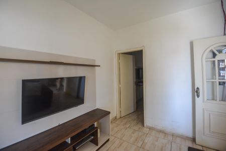 Casa à venda com 170m², 4 quartos e 2 vagasSala