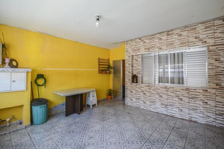 Casa à venda com 170m², 4 quartos e 2 vagasGaragem