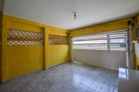 Casa à venda com 170m², 4 quartos e 2 vagasGaragem