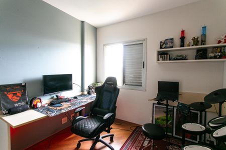 Apartamento à venda com 121m², 3 quartos e 2 vagas Apartamento à venda com 121m², 3 quartos e 2 vagasQuarto 2