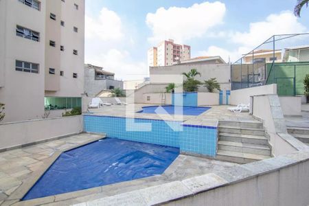 Apartamento à venda com 121m², 3 quartos e 2 vagas Apartamento à venda com 121m², 3 quartos e 2 vagasÁrea comum - Piscina