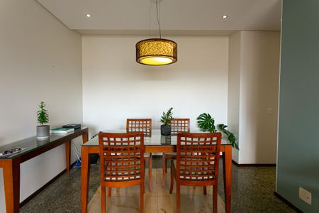 Apartamento à venda com 121m², 3 quartos e 2 vagas Apartamento à venda com 121m², 3 quartos e 2 vagasSala