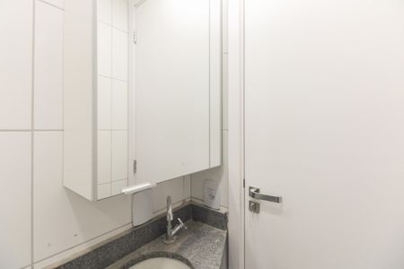 Apartamento para alugar com 42m², 2 quartos e 1 vaga Apartamento para alugar com 42m², 2 quartos e 1 vagaBanheiro
