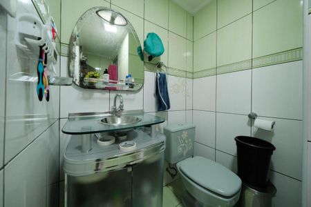 Casa à venda com 58m², 3 quartos e 1 vagaBanheiro