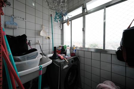 Casa à venda com 58m², 3 quartos e 1 vagaCozinha e Área de Serviço