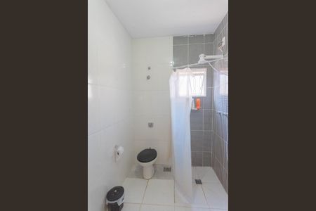 Casa à venda com 255m², 4 quartos e 4 vagas Casa à venda com 255m², 4 quartos e 4 vagasBanheiro