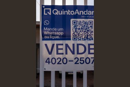 Casa à venda com 255m², 4 quartos e 4 vagas Casa à venda com 255m², 4 quartos e 4 vagasPlaquinha