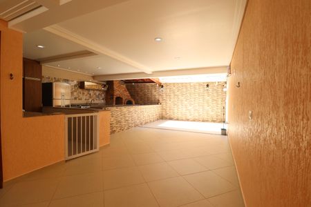 Casa à venda com 263m², 3 quartos e 4 vagasÁrea comum