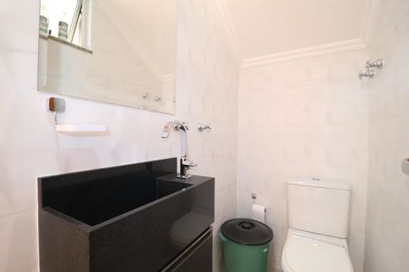 Casa à venda com 263m², 3 quartos e 4 vagasLavabo 2