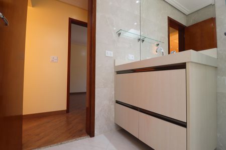 Casa à venda com 263m², 3 quartos e 4 vagasBanheiro 2