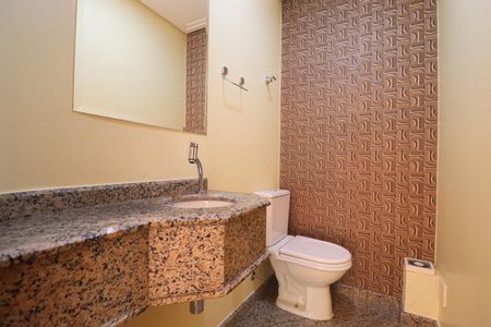 Casa à venda com 263m², 3 quartos e 4 vagasLavabo