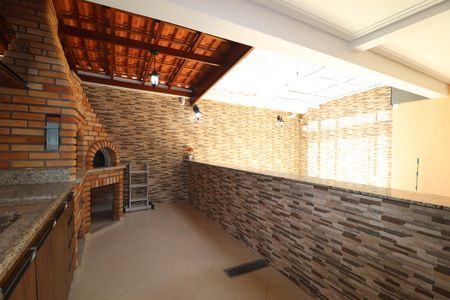 Casa à venda com 263m², 3 quartos e 4 vagasEspaço Gourmet