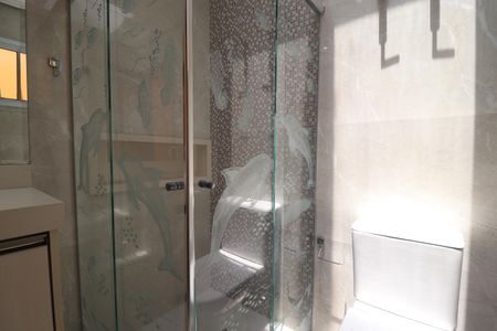 Casa à venda com 263m², 3 quartos e 4 vagasBanheiro 2