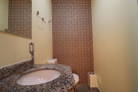 Casa à venda com 263m², 3 quartos e 4 vagasLavabo