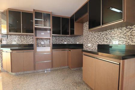 Casa à venda com 263m², 3 quartos e 4 vagasCozinha