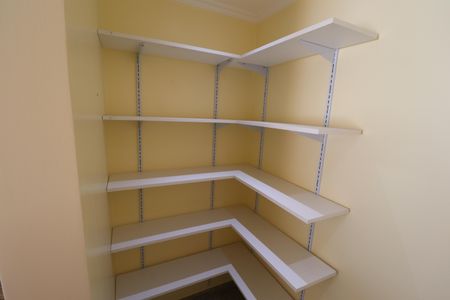 Casa à venda com 263m², 3 quartos e 4 vagasLavabo