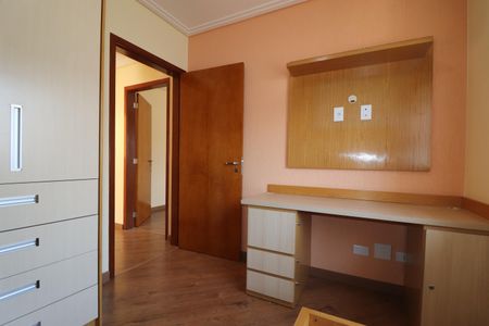 Casa à venda com 263m², 3 quartos e 4 vagasQuarto 2