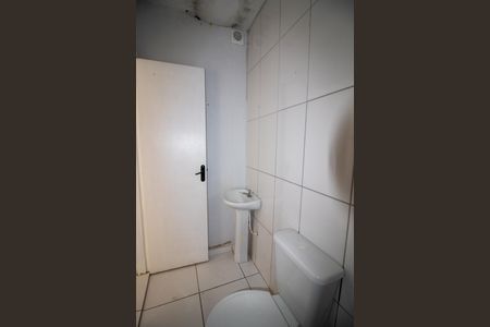 Banheiro Social de apartamento para alugar com 2 quartos, 30m² em Jardim Lucia, São Paulo