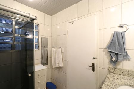 Apartamento para alugar com 77m², 2 quartos e sem vagaBanheiro