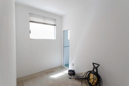 Casa para alugar com 420m², 4 quartos e 6 vagas Casa para alugar com 420m², 4 quartos e 6 vagasQuarto de serviço