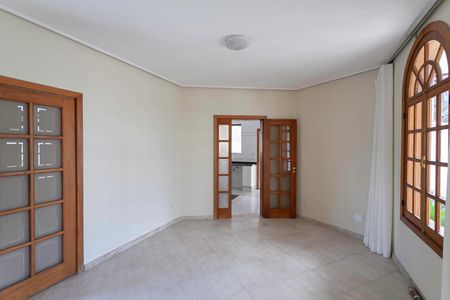 Sala 2 de casa para alugar com 4 quartos, 420m² em Castelo, Belo Horizonte