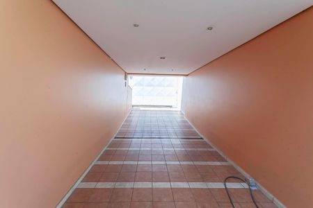 Casa para alugar com 420m², 4 quartos e 6 vagas Casa para alugar com 420m², 4 quartos e 6 vagasGaragem