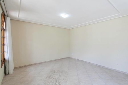 Casa para alugar com 420m², 4 quartos e 6 vagas Casa para alugar com 420m², 4 quartos e 6 vagasSala 1