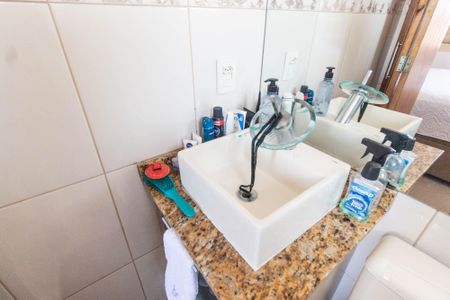Apartamento à venda com 72m², 3 quartos e 1 vaga Apartamento à venda com 72m², 3 quartos e 1 vagaSuíte
