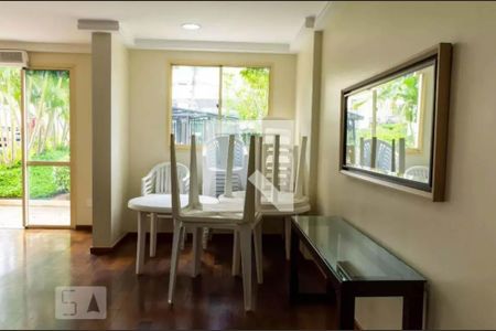 Apartamento à venda com 72m², 3 quartos e 1 vaga Apartamento à venda com 72m², 3 quartos e 1 vagaSalão de festas