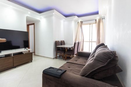 Apartamento à venda com 72m², 3 quartos e 1 vaga Apartamento à venda com 72m², 3 quartos e 1 vagaSala
