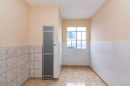Suíte de casa para alugar com 2 quartos, 50m² em Carlos Prates, Belo Horizonte