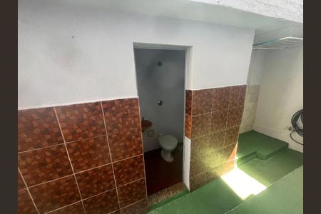 Casa para alugar com 50m², 2 quartos e sem vaga Casa para alugar com 50m², 2 quartos e sem vagaBanheiro de serviço