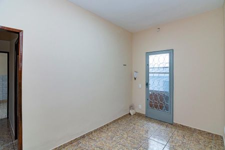Sala de casa para alugar com 2 quartos, 50m² em Carlos Prates, Belo Horizonte