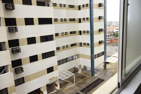 Vista da Sala de apartamento para alugar com 3 quartos, 68m² em Jardim Armação, Salvador