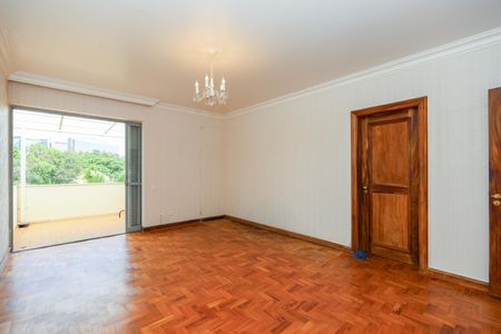Casa para alugar com 630m², 3 quartos e 4 vagasSuíte 1