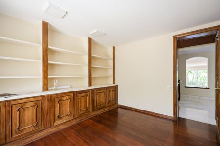 Casa para alugar com 630m², 3 quartos e 4 vagasSala 4