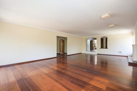 Casa para alugar com 630m², 3 quartos e 4 vagasSala