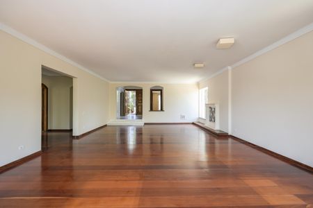 Casa para alugar com 630m², 3 quartos e 4 vagasSala