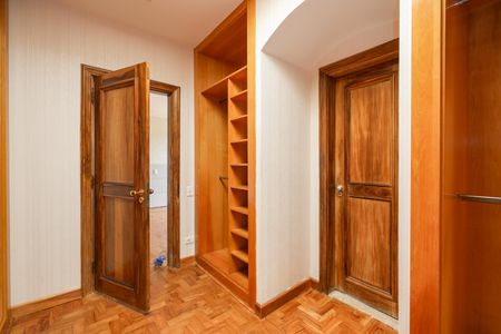 Casa para alugar com 630m², 3 quartos e 4 vagasCloset da Suíte 1