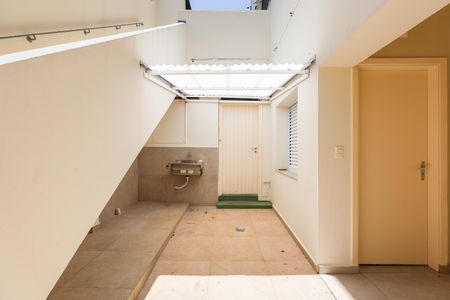 Casa para alugar com 630m², 3 quartos e 4 vagasÁrea de Serviço
