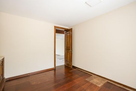 Casa para alugar com 630m², 3 quartos e 4 vagasSala 4