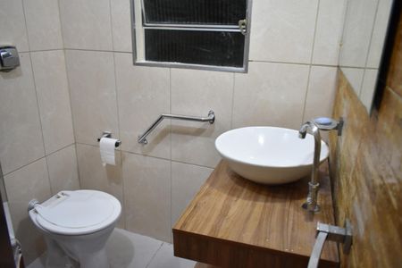 Apartamento à venda com 51m², 2 quartos e 1 vagaBanheiro Social
