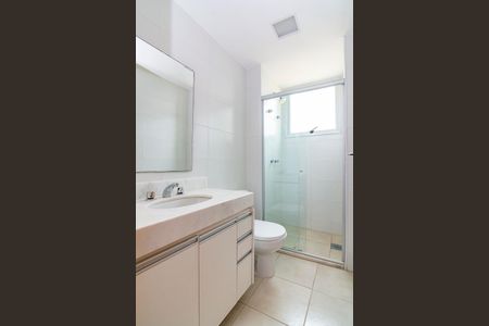 Apartamento para alugar com 68m², 2 quartos e 2 vagasBanheiro Social