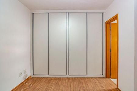 Apartamento para alugar com 68m², 2 quartos e 2 vagasSuíte