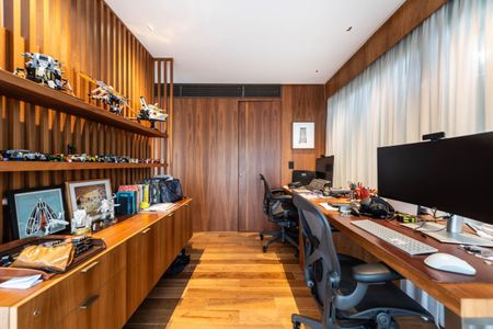 Apartamento à venda com 925m², 4 quartos e 8 vagasFoto 50