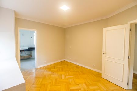 Casa de condomínio à venda com 507m², 5 quartos e 4 vagasSuíte 2